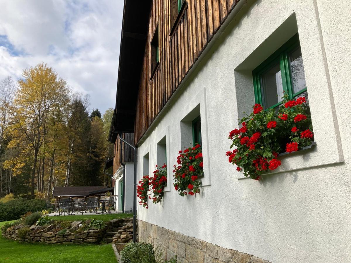Chata Rozhlas Železná Ruda Exterior foto